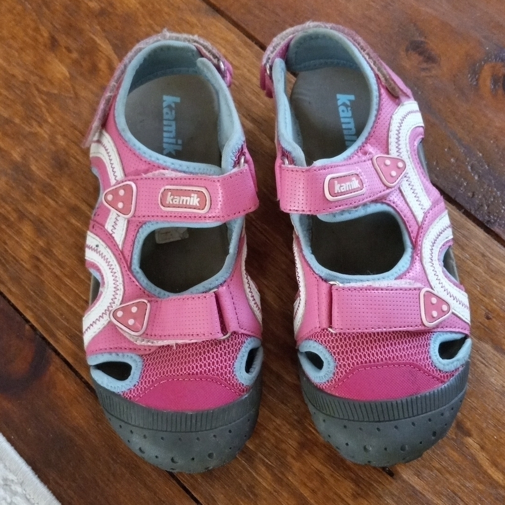 Girls sz 4 SEATURTLE KAMIK hiking water sandals
